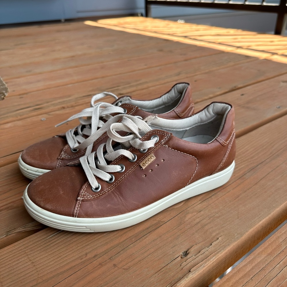 Ecco women’s soft 7 shoes SIZE 37 (6/6.5) COGNAC